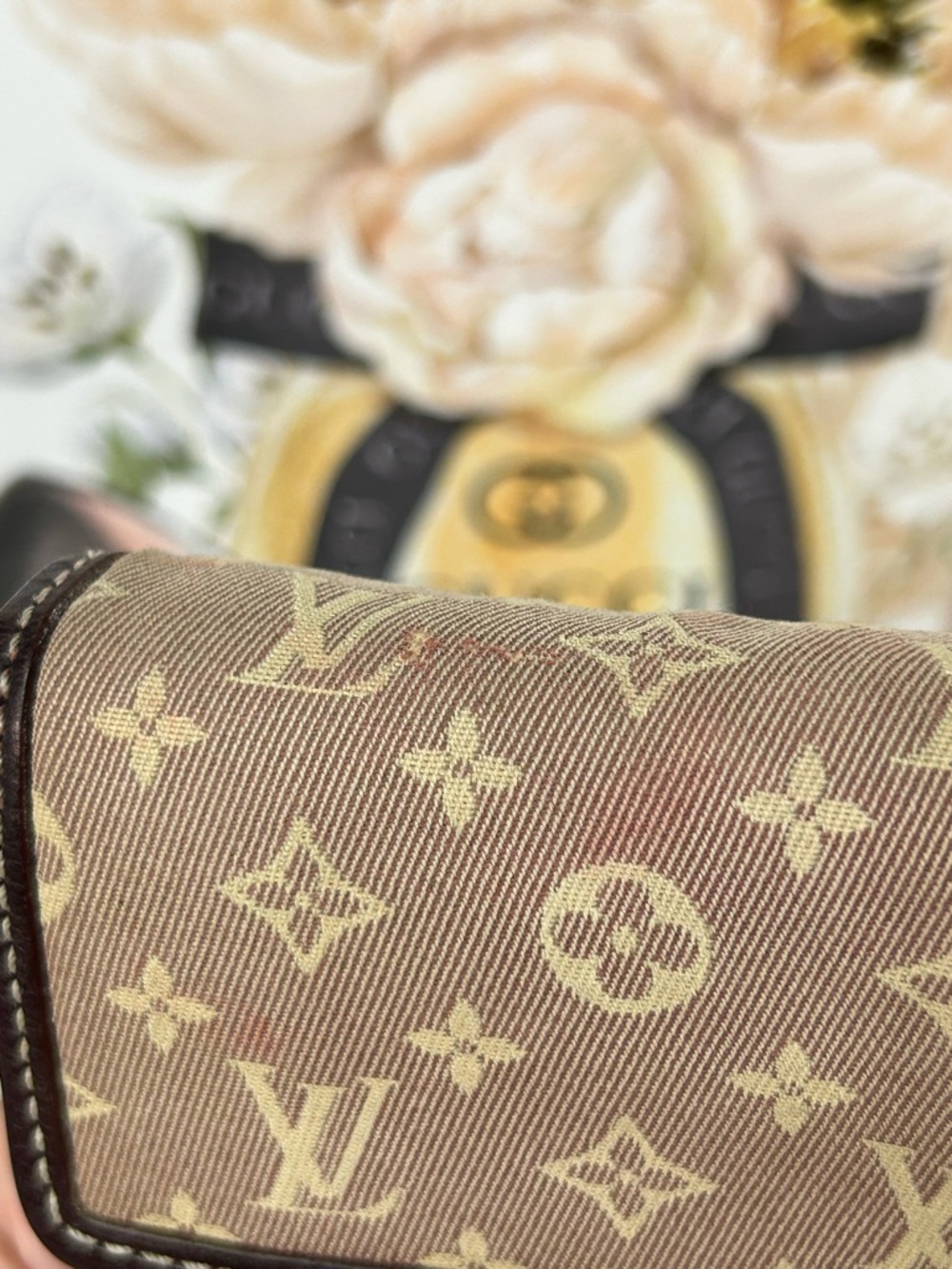 Louis Vuitton Monogram Idylle Portefeiulle Sarah Wallet 😍 - Picture 16 of 17